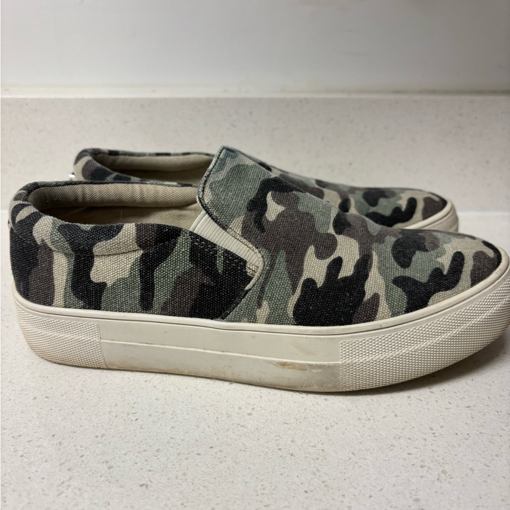 Steve Madden Slip on camo shoes